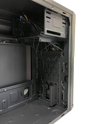 LC-Power 2004MB-V3, schwarz